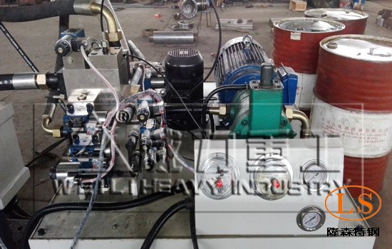 315噸三梁四柱油壓機液壓站