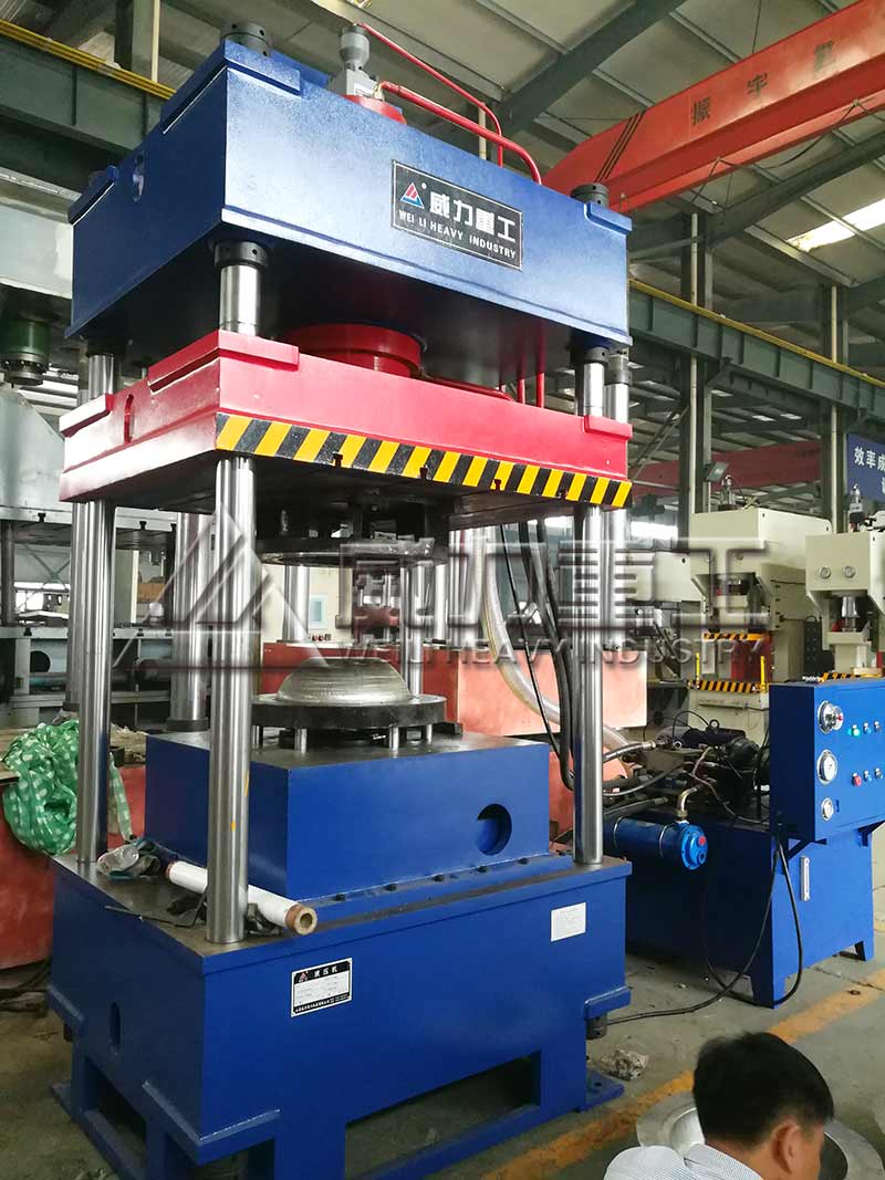 200噸拉伸液壓機