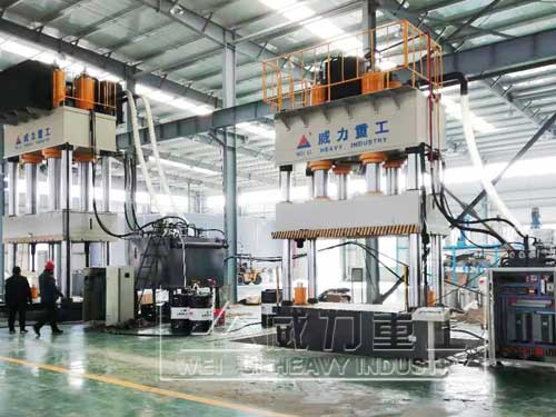 2000噸四柱油壓機客戶現場圖