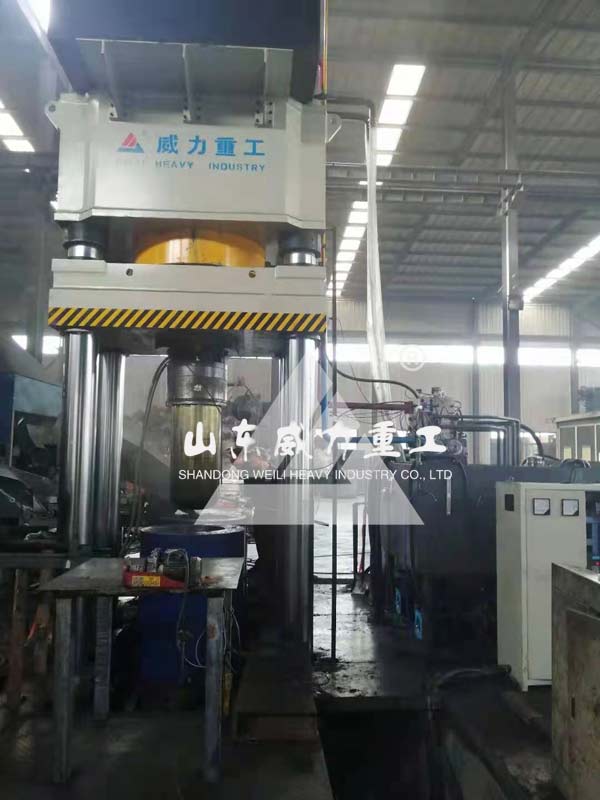 1500噸四柱油壓機圖片